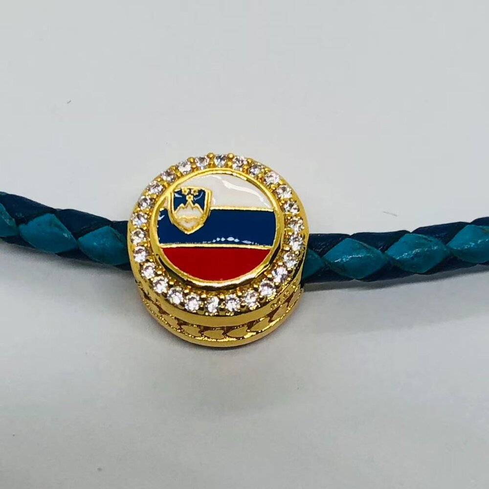 ✨✨Pandora Slovenia Country Flag Exclusive Button Charm